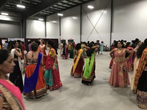 Gujarati Cultural Assocn Garba-Dandia Dance 2017-09-23 (1)
