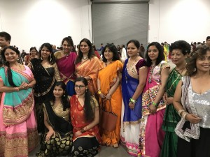 Gujarati Cultural Assocn Garba-Dandia Dance 2017-09-23 (14)