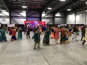 Gujarati Cultural Assocn Garba-Dandia Dance 2017-09-23 (19)