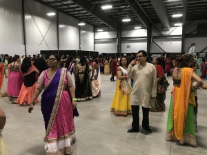 Gujarati Cultural Assocn Garba-Dandia Dance 2017-09-23 (3)