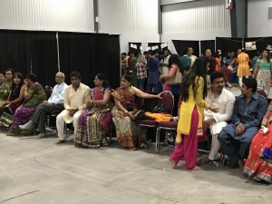Gujarati Cultural Assocn Garba-Dandia Dance 2017-09-23 (30)