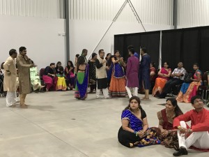 Gujarati Cultural Assocn Garba-Dandia Dance 2017-09-23 (31)