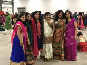 Gujarati Cultural Assocn Garba-Dandia Dance 2017-09-23 (34)
