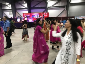 Gujarati Cultural Assocn Garba-Dandia Dance 2017-09-23 (39)