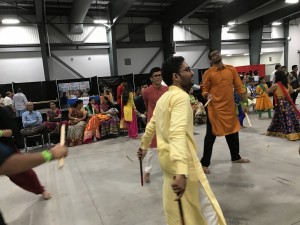 Gujarati Cultural Assocn Garba-Dandia Dance 2017-09-23 (41)