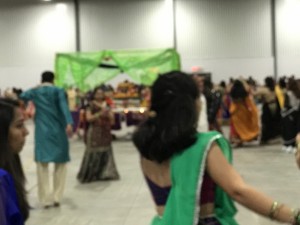 Gujarati Cultural Assocn Garba-Dandia Dance 2017-09-23 (65)