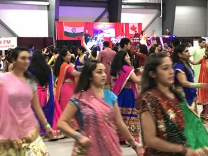 Gujarati Cultural Assocn Garba-Dandia Dance 2017-09-23 (78)