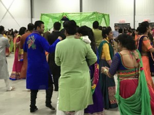 Gujarati Cultural Assocn Garba-Dandia Dance 2017-09-23 (82)