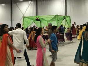 Gujarati Cultural Assocn Garba-Dandia Dance 2017-09-23 (89)