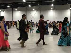 Gujarati Cultural Assocn Garba-Dandia Dance 2017-09-23 (98)