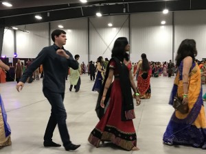 Gujarati Cultural Assocn Garba-Dandia Dance 2017-09-23 (99)